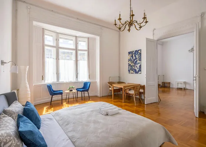 Apartament Grand Deco On The St Stephen Boulevard *